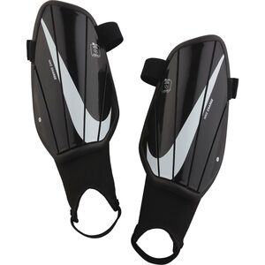 Kinder Schienbeinschoner Charge, schwarz/weiß, L bei Karstadt Sports Online